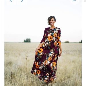 Taralynns boutique Sienna dress in olive